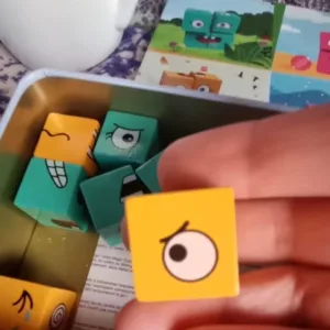 Recebido Jogo de Blocos de Construção de Quebra-cabeça de Expressão com Sino do cliente R****i.